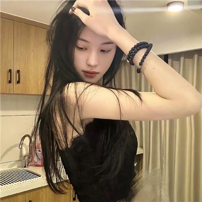 轻轻拂过